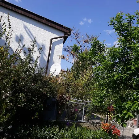 Szanti Apartman Апартаменты