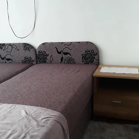 Szanti Apartman Балатонедерич