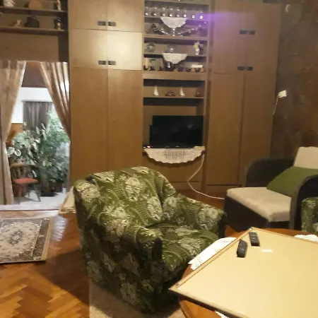 Апартаменты Szanti Apartman